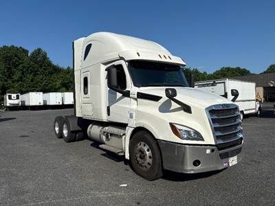 Freightliner Cascadia 126 Sleeper Semi Truck - 72" Integral Sleeper, 455HP, 12 Speed Automatic