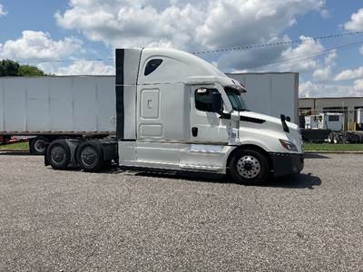 Freightliner Cascadia 126 Sleeper Semi Truck - 72" Integral Sleeper, 455HP, 12 Speed Automatic