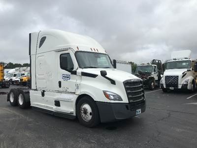Freightliner Cascadia 126 Sleeper Semi Truck - 72" Integral Sleeper, 455HP, 12 Speed Automatic