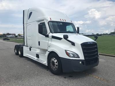 Freightliner Cascadia 126 Sleeper Semi Truck - 72" Integral Sleeper, 455HP, 12 Speed Automatic