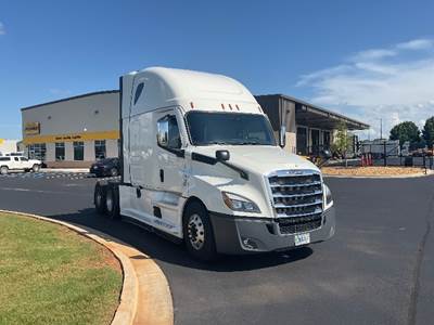 Freightliner Cascadia 126 Sleeper Semi Truck - 72" Integral Sleeper, 455HP, 12 Speed Automatic