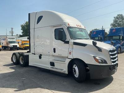 Freightliner Cascadia 126 Sleeper Semi Truck - 72" Integral Sleeper, 455HP, 12 Speed Automatic