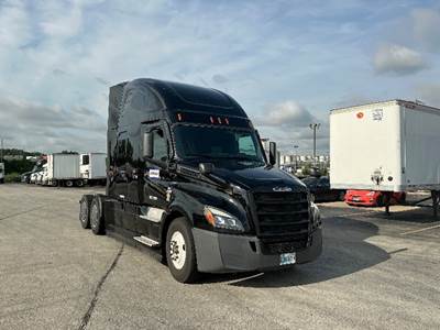 Freightliner Cascadia 126 Sleeper Semi Truck - 72" Integral Sleeper, 455HP, 12 Speed Automatic