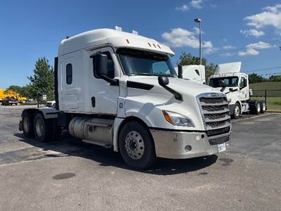 Freightliner Cascadia 126 Sleeper Semi Truck - 60" Integral Sleeper, 455HP, 12 Speed Automatic