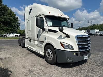 Freightliner Cascadia 126 Sleeper Semi Truck - 72" Integral Sleeper, 455HP, 12 Speed Automatic