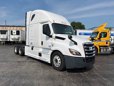 Freightliner Cascadia 126 Sleeper Semi Truck - 72" Integral Sleeper, 455HP, 12 Speed Automatic