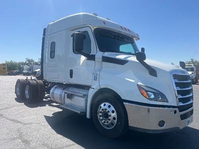 Freightliner Cascadia 126 Sleeper Semi Truck - 60" Integral Sleeper, 455HP, 12 Speed Automatic