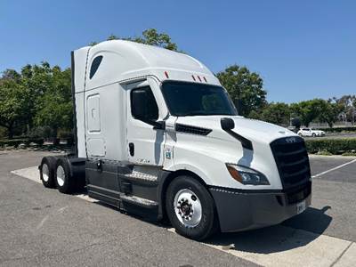 Freightliner Cascadia 126 Sleeper Semi Truck - 72" Integral Sleeper, 455HP, 12 Speed Automatic