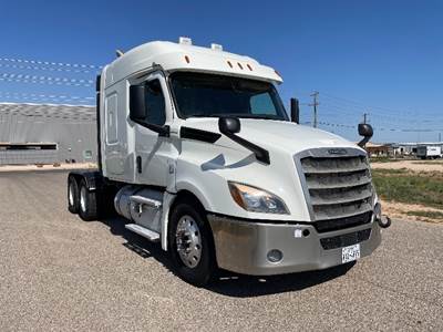 Freightliner Cascadia 126 Sleeper Semi Truck - 60" Integral Sleeper, 455HP, 12 Speed Automatic