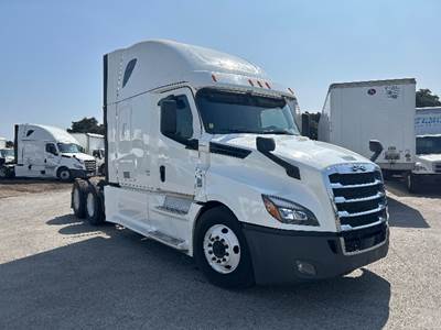 Freightliner Cascadia 126 Sleeper Semi Truck - 72" Integral Sleeper, 455HP, 12 Speed Automatic