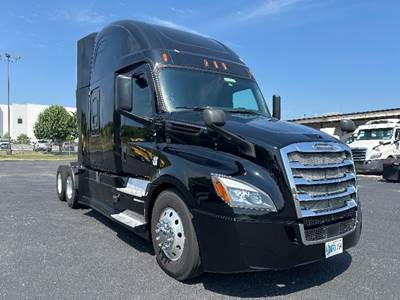 Freightliner Cascadia 126 Sleeper Semi Truck - 72" Integral Sleeper, 455HP, 12 Speed Automatic
