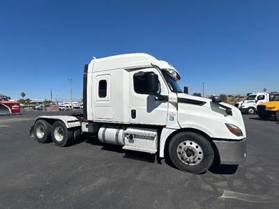 Freightliner Cascadia 126 Sleeper Semi Truck - 60" Integral Sleeper, 455HP, 12 Speed Automatic