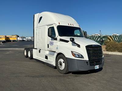 Freightliner Cascadia 126 Sleeper Semi Truck - 72" Integral Sleeper, 455HP, 12 Speed Automatic