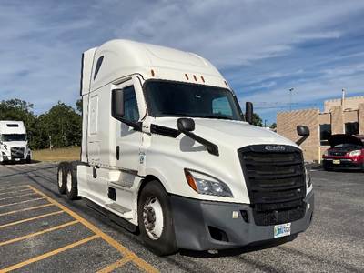Freightliner Cascadia 126 Sleeper Semi Truck - 72" Integral Sleeper, 455HP, 12 Speed Automatic