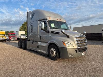 Freightliner Cascadia 126 Sleeper Semi Truck - 72" Integral Sleeper, 505HP, 12 Speed Automatic