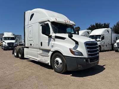 Freightliner Cascadia 126 Sleeper Semi Truck - 72" Integral Sleeper, 455HP, 12 Speed Automatic