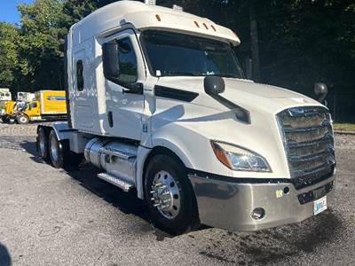 Freightliner Cascadia 126 Sleeper Semi Truck - 60" Integral Sleeper, 455HP, 12 Speed Automatic