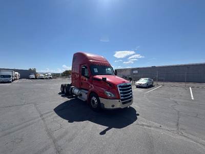 Freightliner Cascadia 126 Sleeper Semi Truck - 72" Integral Sleeper, 455HP, 12 Speed Automatic
