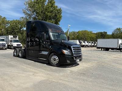 Freightliner Cascadia 126 Sleeper Semi Truck - 72" Integral Sleeper, 455HP, 12 Speed Automatic