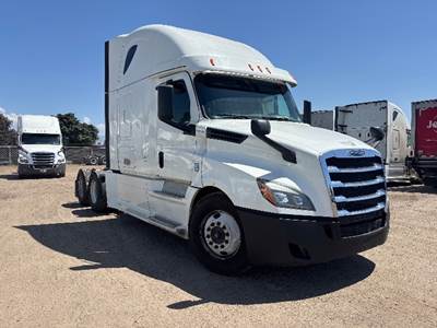 Freightliner Cascadia 126 Sleeper Semi Truck - 72" Integral Sleeper, 455HP, 12 Speed Automatic