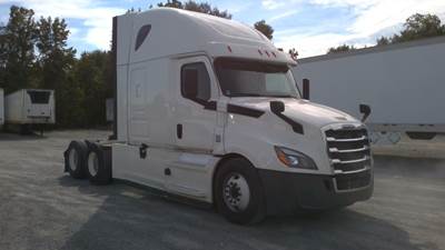 Freightliner Cascadia 126 Sleeper Semi Truck - 72" Integral Sleeper, 455HP, 12 Speed Automatic