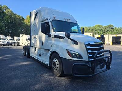Freightliner Cascadia 126 Sleeper Semi Truck - 72" Integral Sleeper, 400HP, 12 Speed Automatic