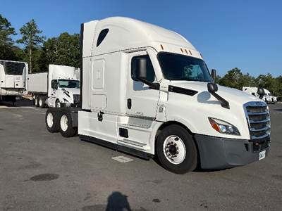 Freightliner Cascadia 126 Sleeper Semi Truck - 72" Integral Sleeper, 455HP, 12 Speed Automatic