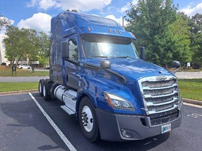 Freightliner Cascadia 126 Sleeper Semi Truck - 72" Integral Sleeper, 455HP, 12 Speed Automatic