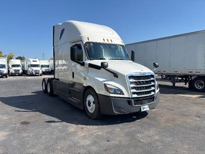 Freightliner Cascadia 126 Sleeper Semi Truck - 72" Integral Sleeper, 455HP, 12 Speed Automatic
