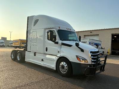Freightliner Cascadia 126 Sleeper Semi Truck - 72" Integral Sleeper, 400HP, 12 Speed Automatic