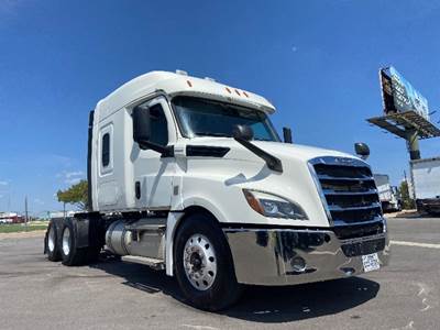 Freightliner Cascadia 126 Sleeper Semi Truck - 60" Integral Sleeper, 455HP, 12 Speed Automatic