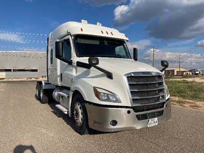 Freightliner Cascadia 126 Sleeper Semi Truck - 60" Integral Sleeper, 455HP, 12 Speed Automatic