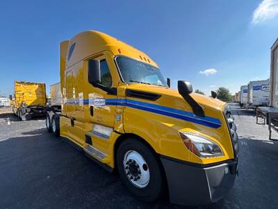 Freightliner Cascadia 126 Sleeper Semi Truck - 72" Integral Sleeper, 455HP, 12 Speed Automatic