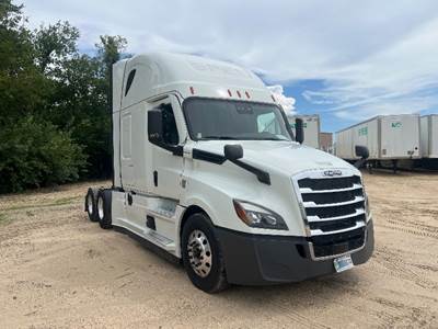 Freightliner Cascadia 126 Sleeper Semi Truck - 72" Integral Sleeper, 400HP, 12 Speed Automatic