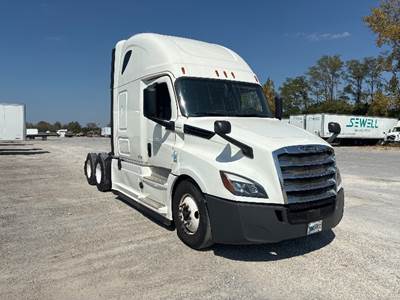 Freightliner Cascadia 126 Sleeper Semi Truck - 72" Integral Sleeper, 455HP, 12 Speed Automatic