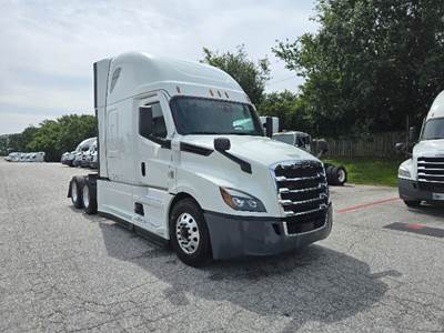 Freightliner Cascadia 126 Sleeper Semi Truck - 72" Integral Sleeper, 400HP, 12 Speed Automatic