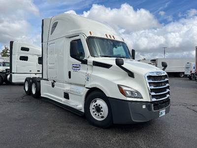 Freightliner Cascadia 126 Sleeper Semi Truck - 72" Integral Sleeper, 455HP, 12 Speed Automatic