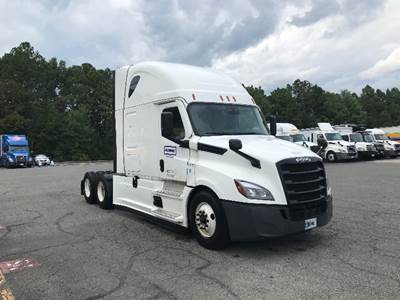Freightliner Cascadia 126 Sleeper Semi Truck - 72" Integral Sleeper, 455HP, 12 Speed Automatic