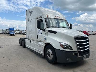 Freightliner Cascadia 126 Sleeper Semi Truck - 72" Integral Sleeper, 455HP, 12 Speed Automatic