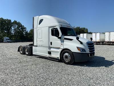 Freightliner Cascadia 126 Sleeper Semi Truck - 72" Integral Sleeper, 400HP, 12 Speed Automatic