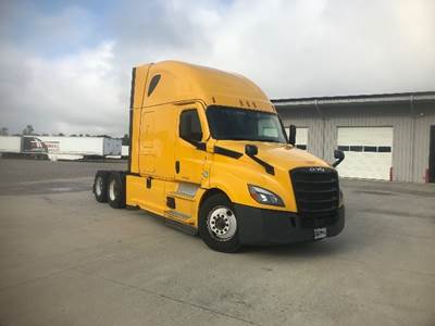 Freightliner Cascadia 126 Sleeper Semi Truck - 72" Integral Sleeper, 455HP, 12 Speed Automatic