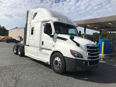 Freightliner Cascadia 126 Sleeper Semi Truck - 72" Integral Sleeper, 505HP, 12 Speed Automatic