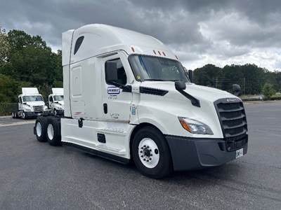 Freightliner Cascadia 126 Sleeper Semi Truck - 72" Integral Sleeper, 455HP, 12 Speed Automatic
