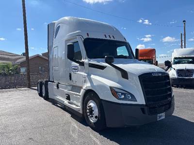 Freightliner Cascadia 126 Sleeper Semi Truck - 72" Integral Sleeper, 455HP, 12 Speed Automatic
