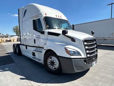 Freightliner Cascadia 126 Sleeper Semi Truck - 72" Integral Sleeper, 455HP, 12 Speed Automatic