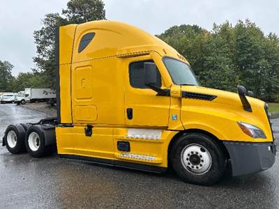 Freightliner Cascadia 126 Sleeper Semi Truck - 72" Integral Sleeper, 455HP, 12 Speed Automatic