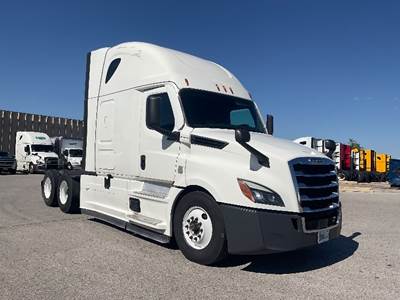Freightliner Cascadia 126 Sleeper Semi Truck - 72" Integral Sleeper, 455HP, 12 Speed Automatic