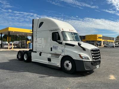 Freightliner Cascadia 126 Sleeper Semi Truck - 72" Integral Sleeper, 455HP, 12 Speed Automatic