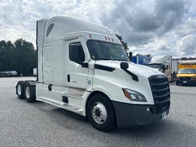 Freightliner Cascadia 126 Sleeper Semi Truck - 72" Integral Sleeper, 455HP, 12 Speed Automatic
