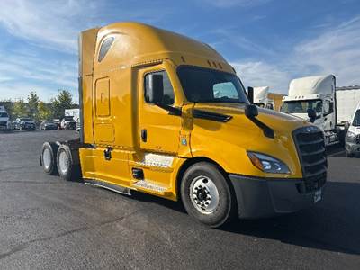 Freightliner Cascadia 126 Sleeper Semi Truck - 72" Integral Sleeper, 455HP, 12 Speed Automatic
